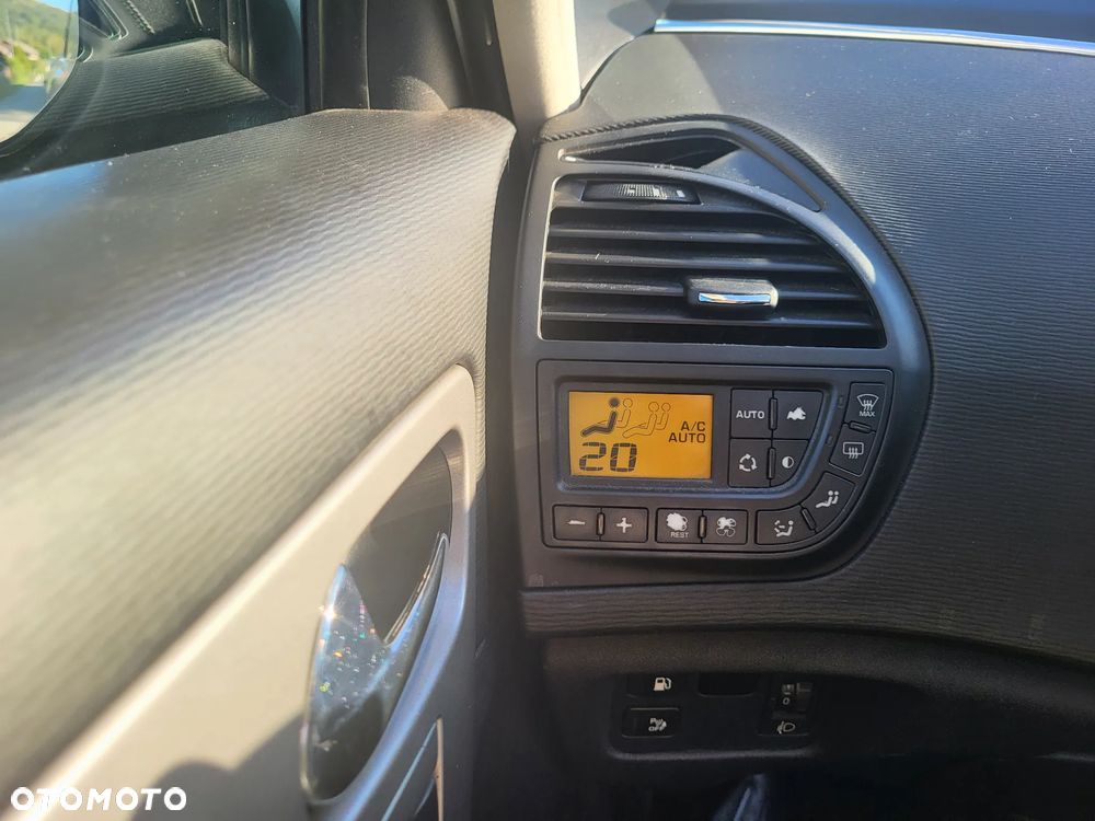 Citroën C4 Picasso - 4