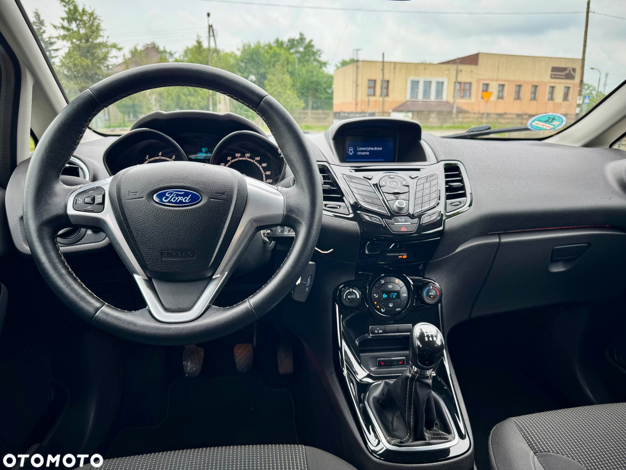 Ford Fiesta 1.0 EcoBoost Start-Stop ST-LINE - 21
