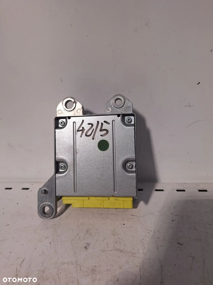 moduł sensor poduszek MAZDA2 2 DF7157K30C   (42/5) - 2