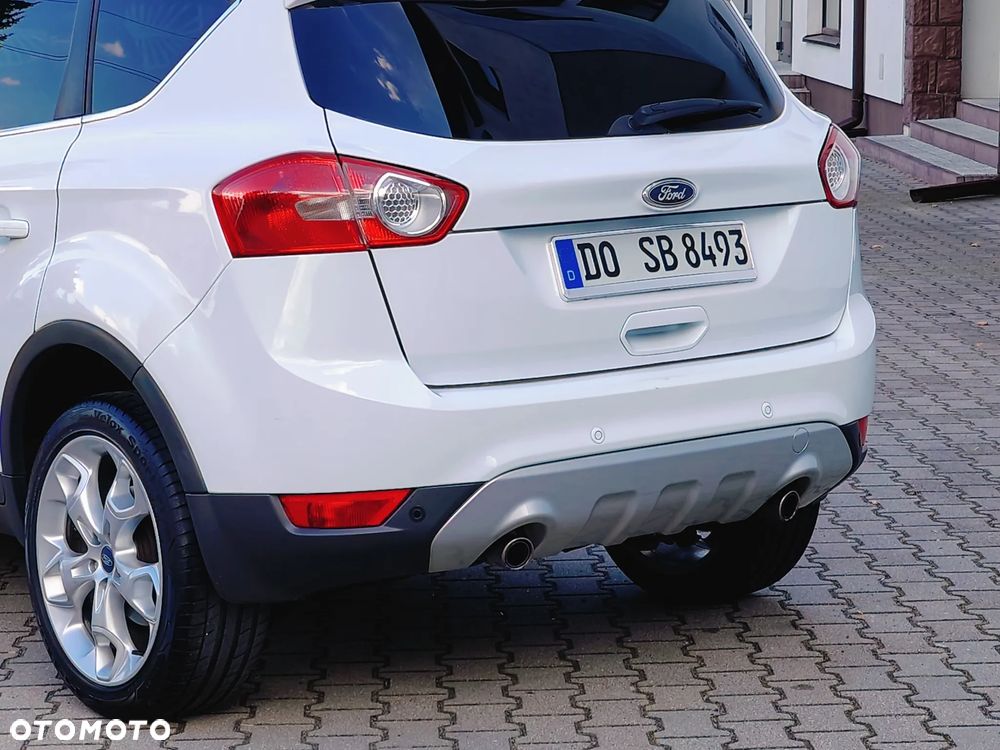 Ford Kuga 2.0 TDCi 2x4 Titanium - 22