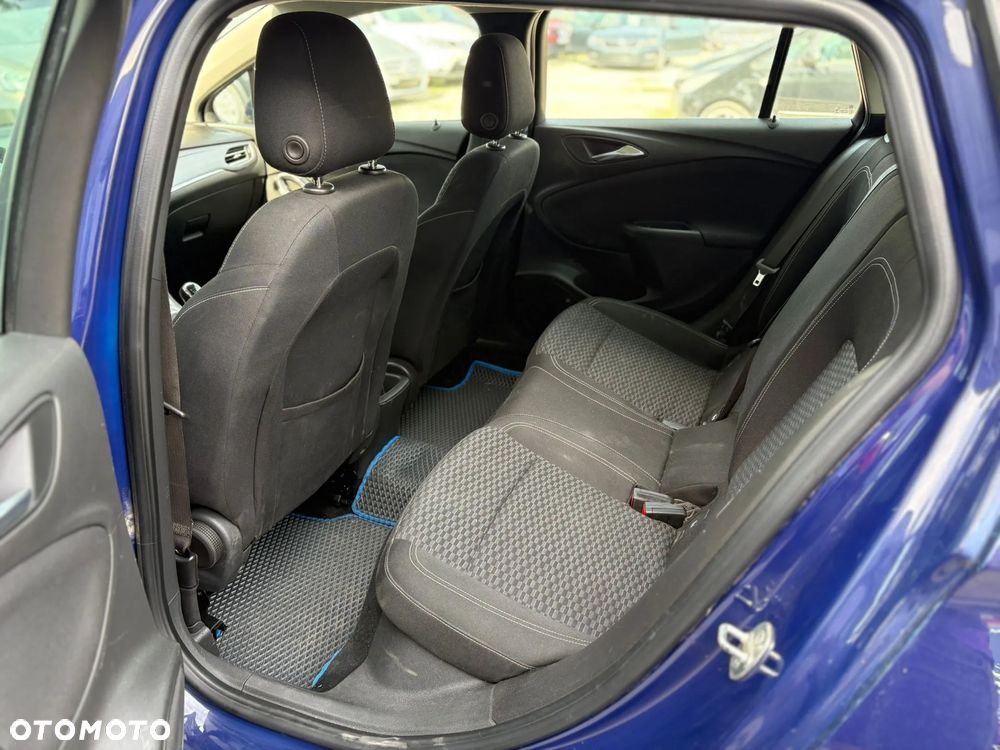 Opel Astra - 17