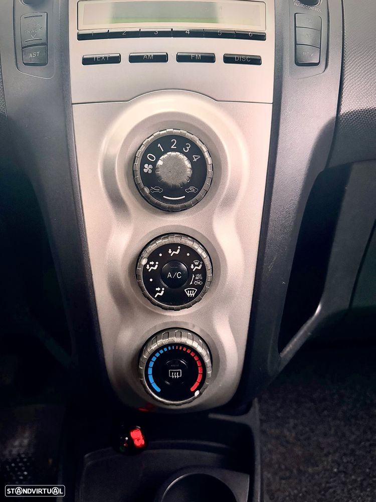 Toyota Yaris 1.4 D-4D - 9