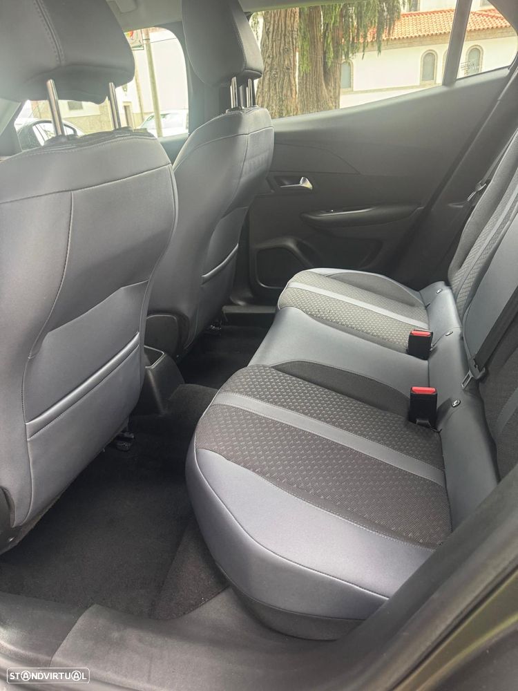 Peugeot 2008 PureTech 130 Allure - 21