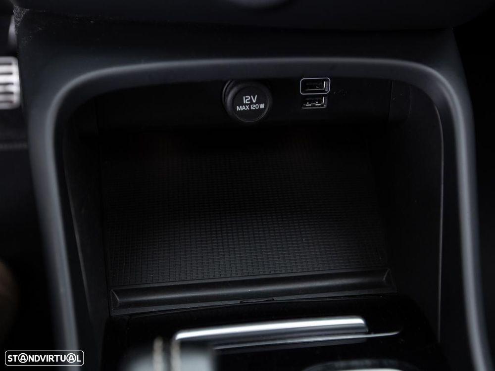 Volvo XC 40 1.5 T4 PHEV R-Design - 24