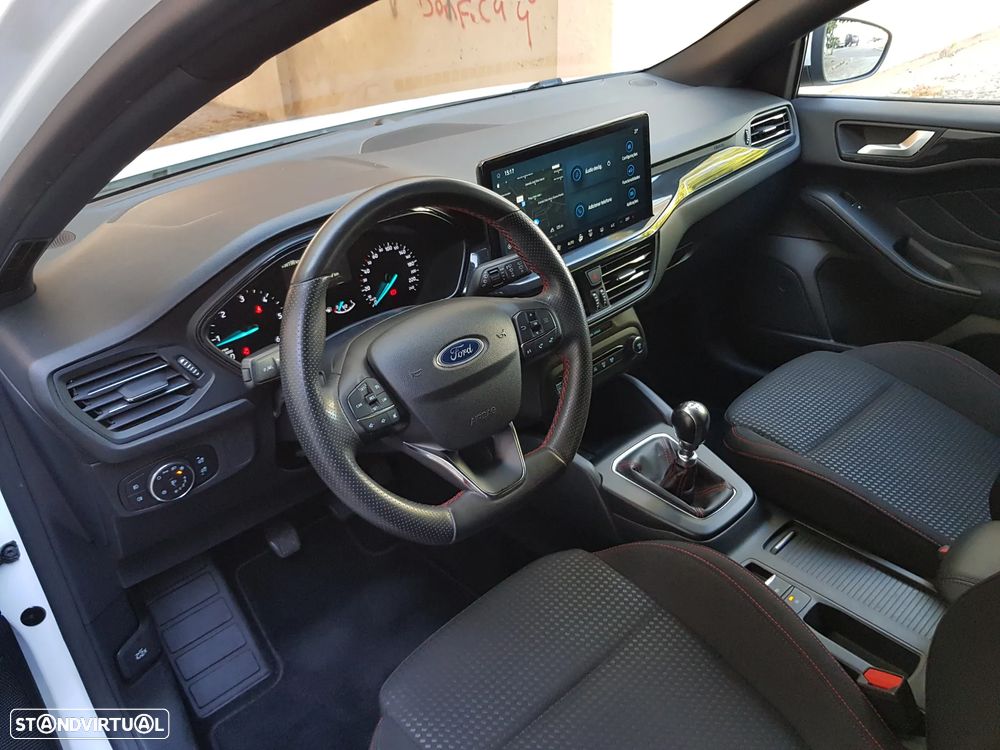 Ford Focus SW 1.5 TDCi EcoBlue ST-Line X - 15