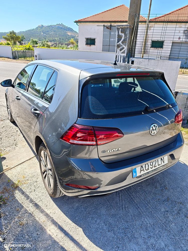 VW Golf - 5