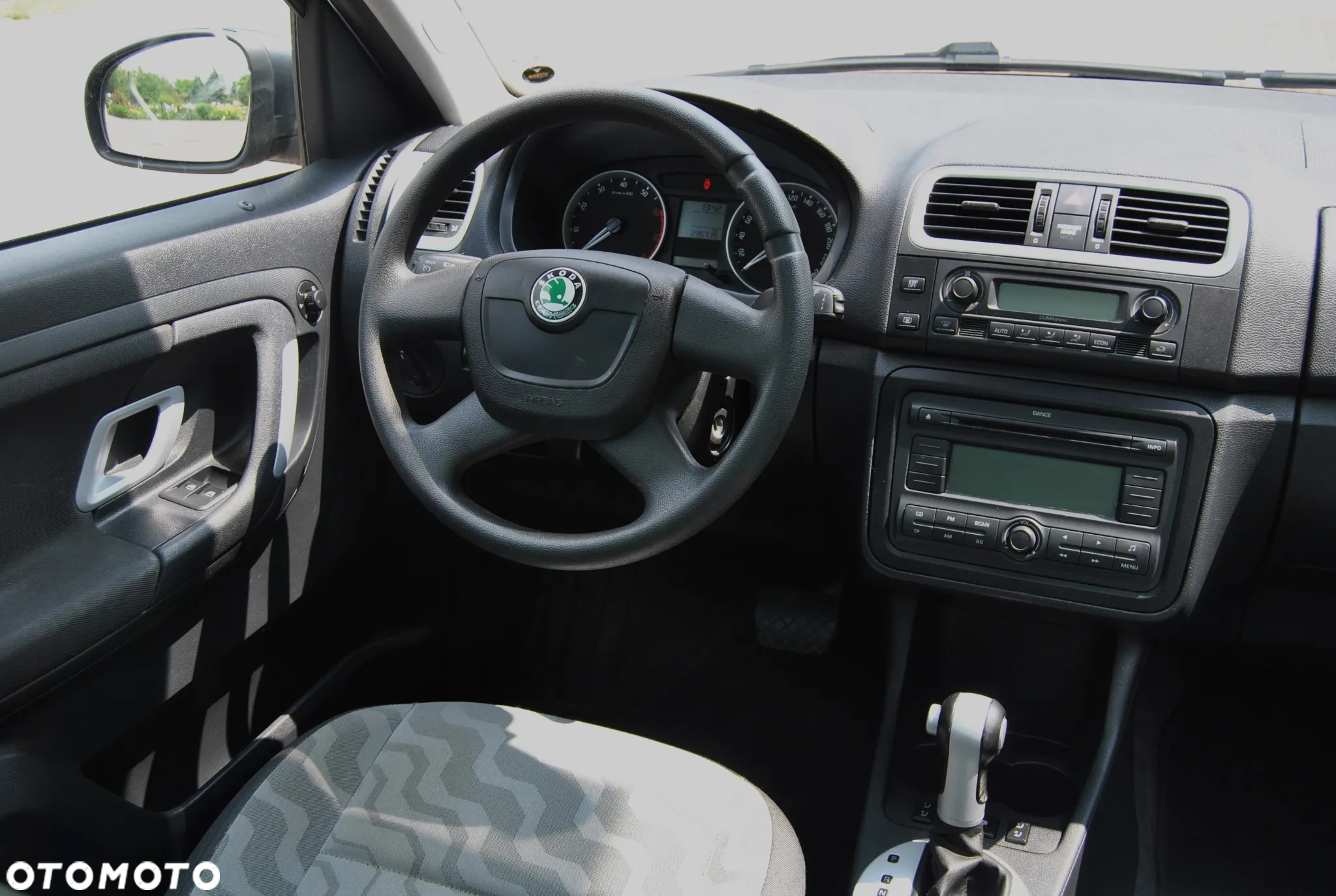 Skoda Roomster 1.6 16V Tiptronic Comfort - 11