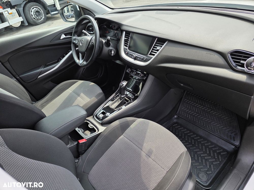 Opel Grandland X - 9