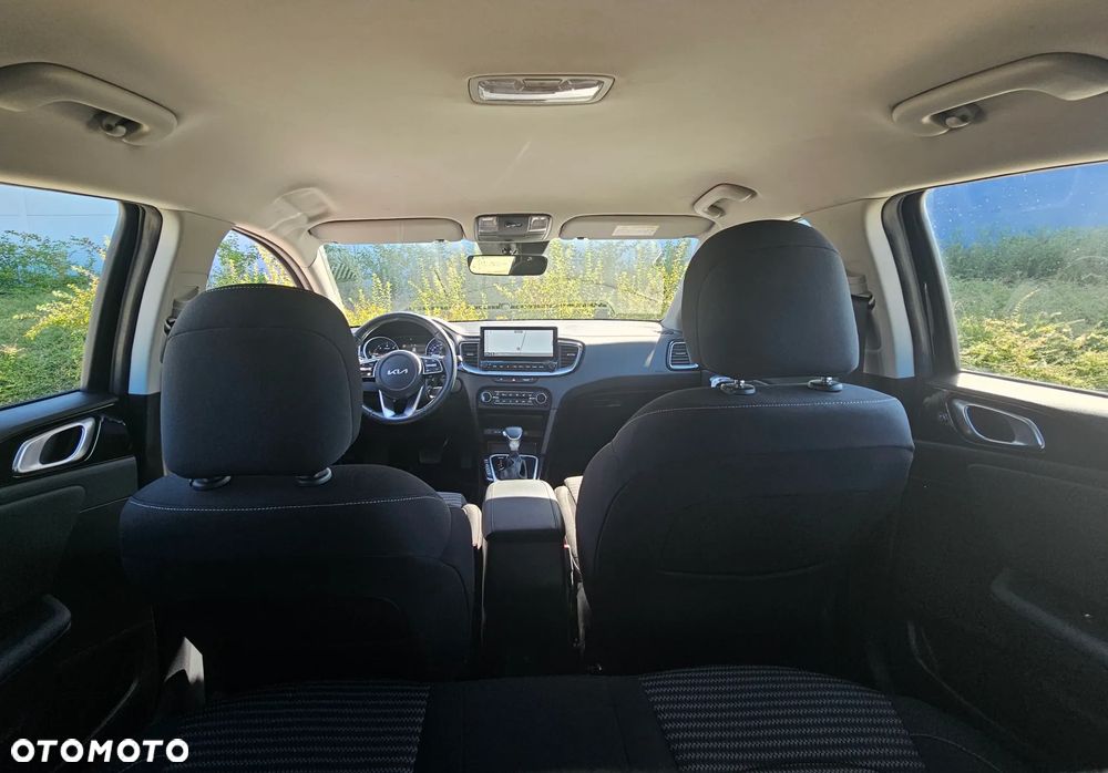 Kia Ceed - 7