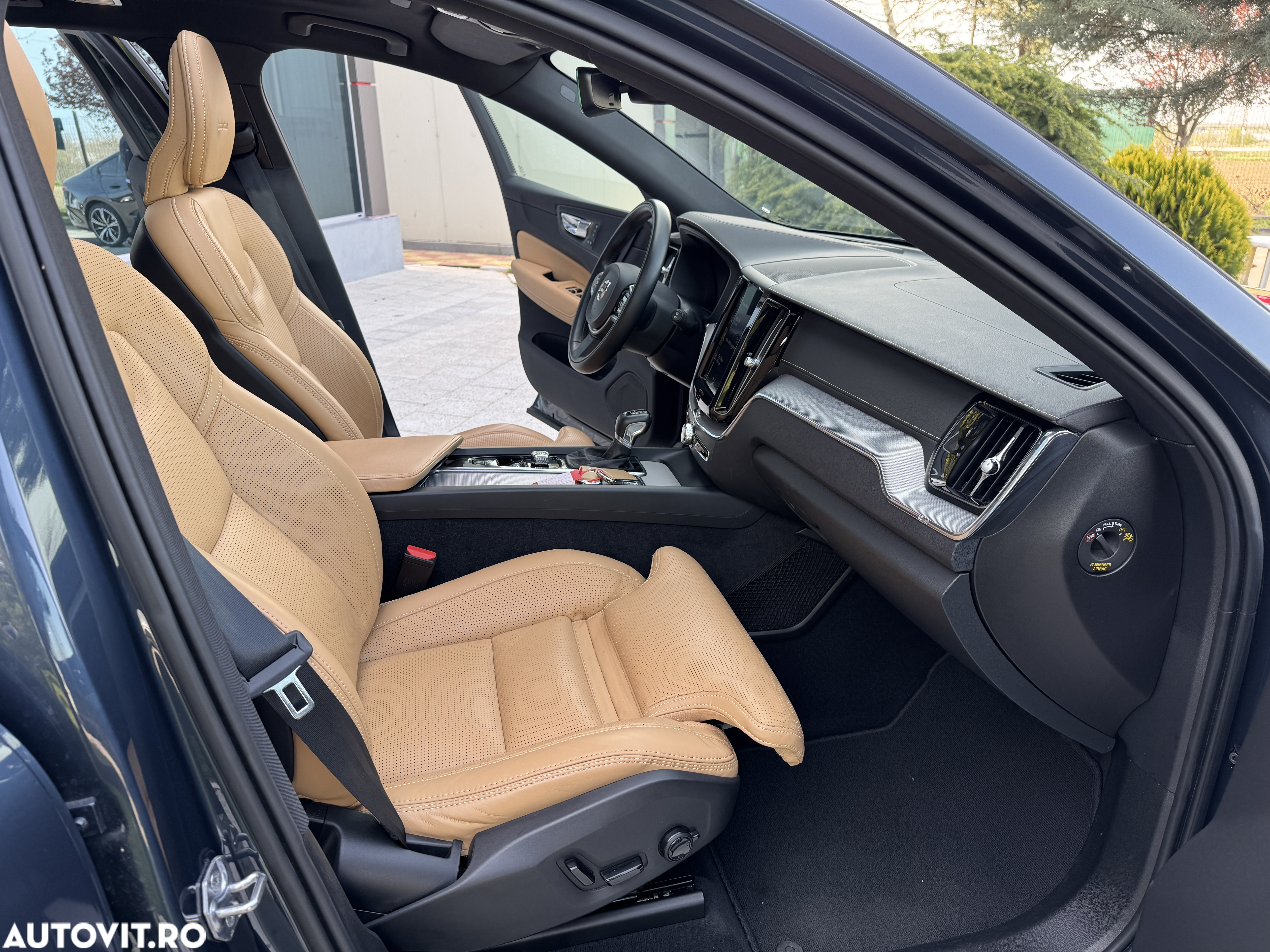 Volvo XC 60 B4 D AWD Geartronic Inscription - 8