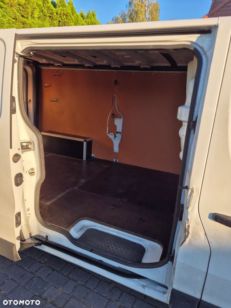 Renault Trafic - 12