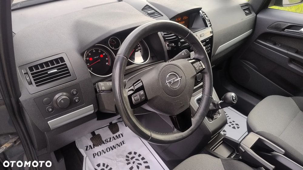Opel Zafira 1.8 Cosmo EU5 - 22