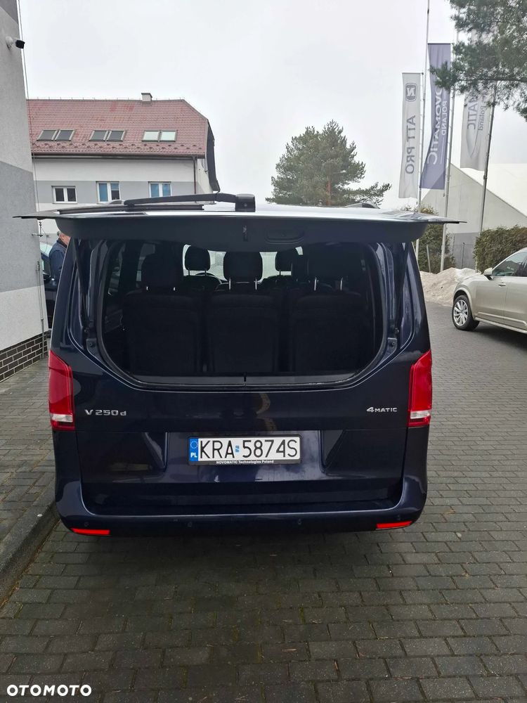 Mercedes-Benz Klasa V - 15