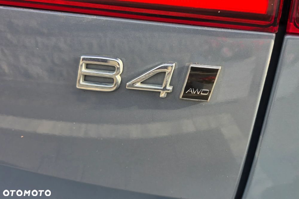 Volvo XC 60 B4 D AWD Geartronic Inscription - 8
