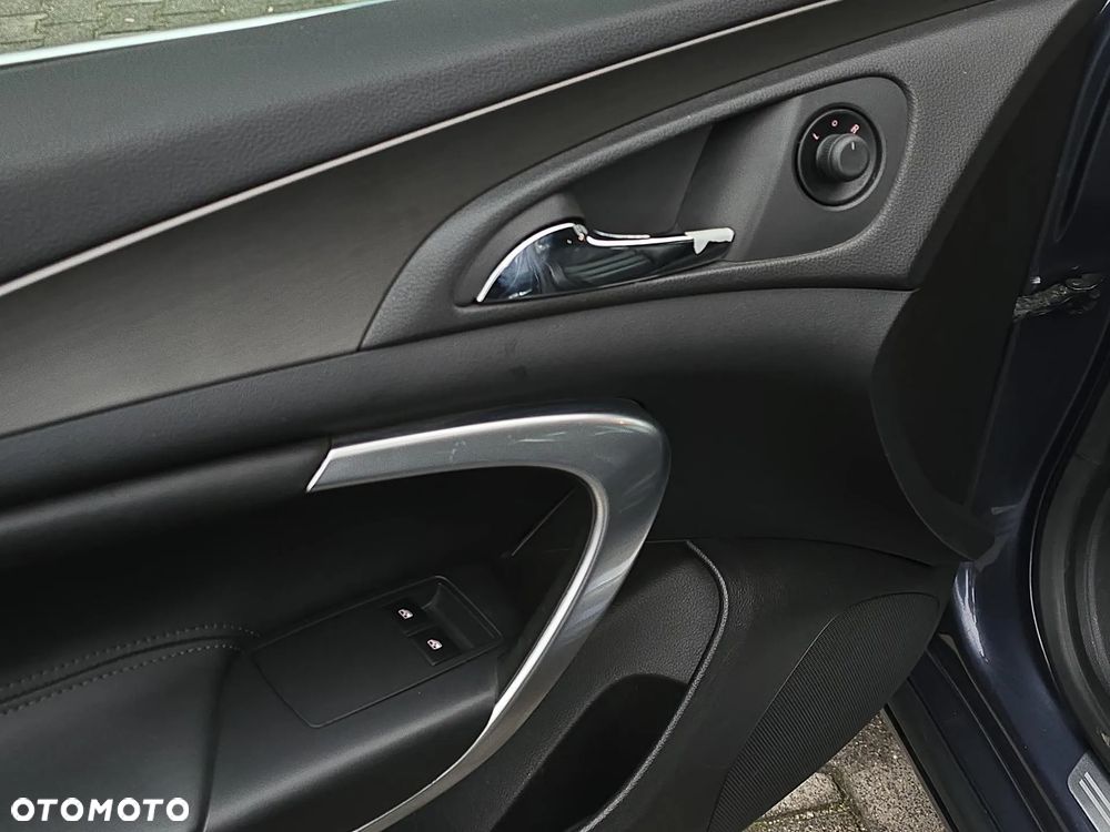 Opel Insignia 1.8 - 8