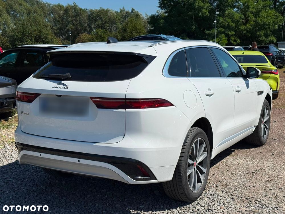 Jaguar F-Pace 2.0 P250 mHEV AWD - 11