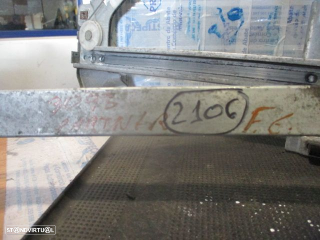 Elevador Sem Motor Elevsm2106 PEUGEOT PARTNER 2007 1.6HDI 90CV 3P BRANCO FE - 3