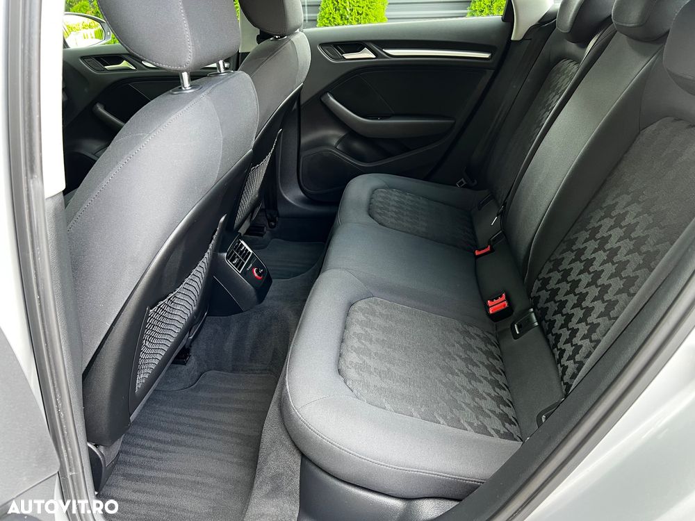 Audi A3 Sportback 1.4 TFSI Attraction - 12