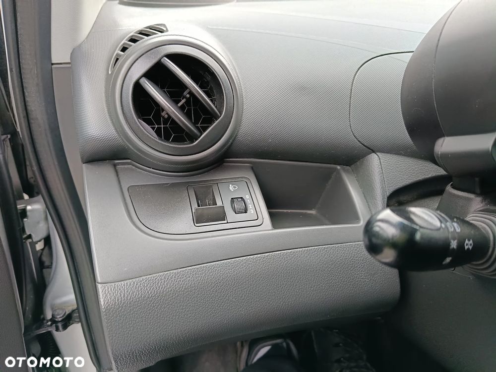 Chevrolet Spark 1.0 LT - 16