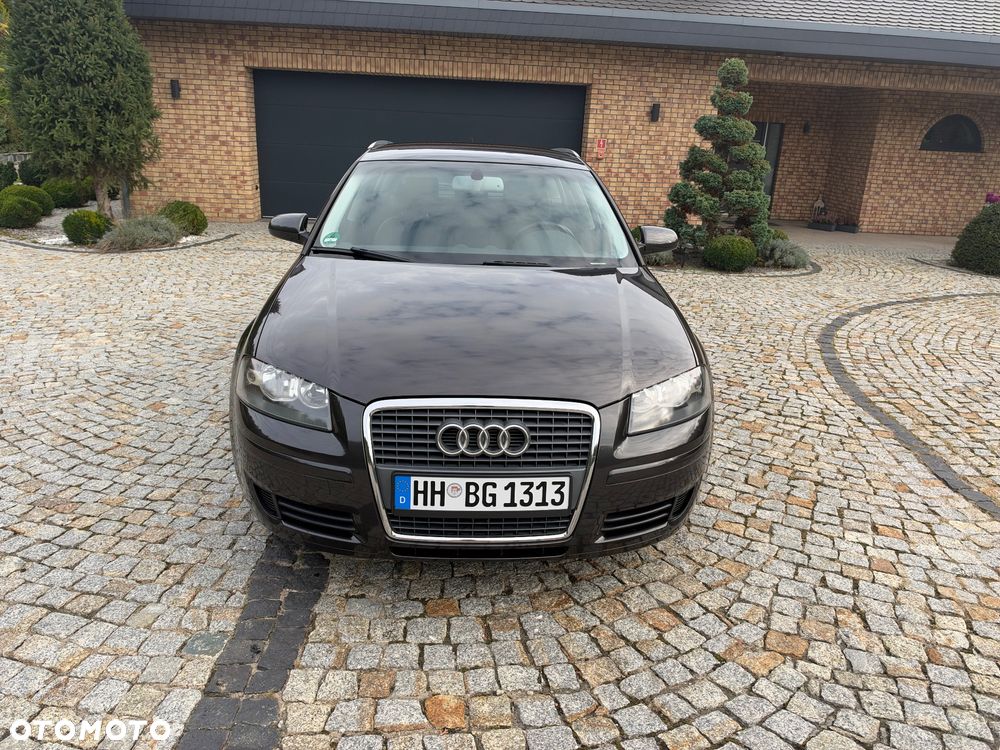 Audi A3 Sportback - 2