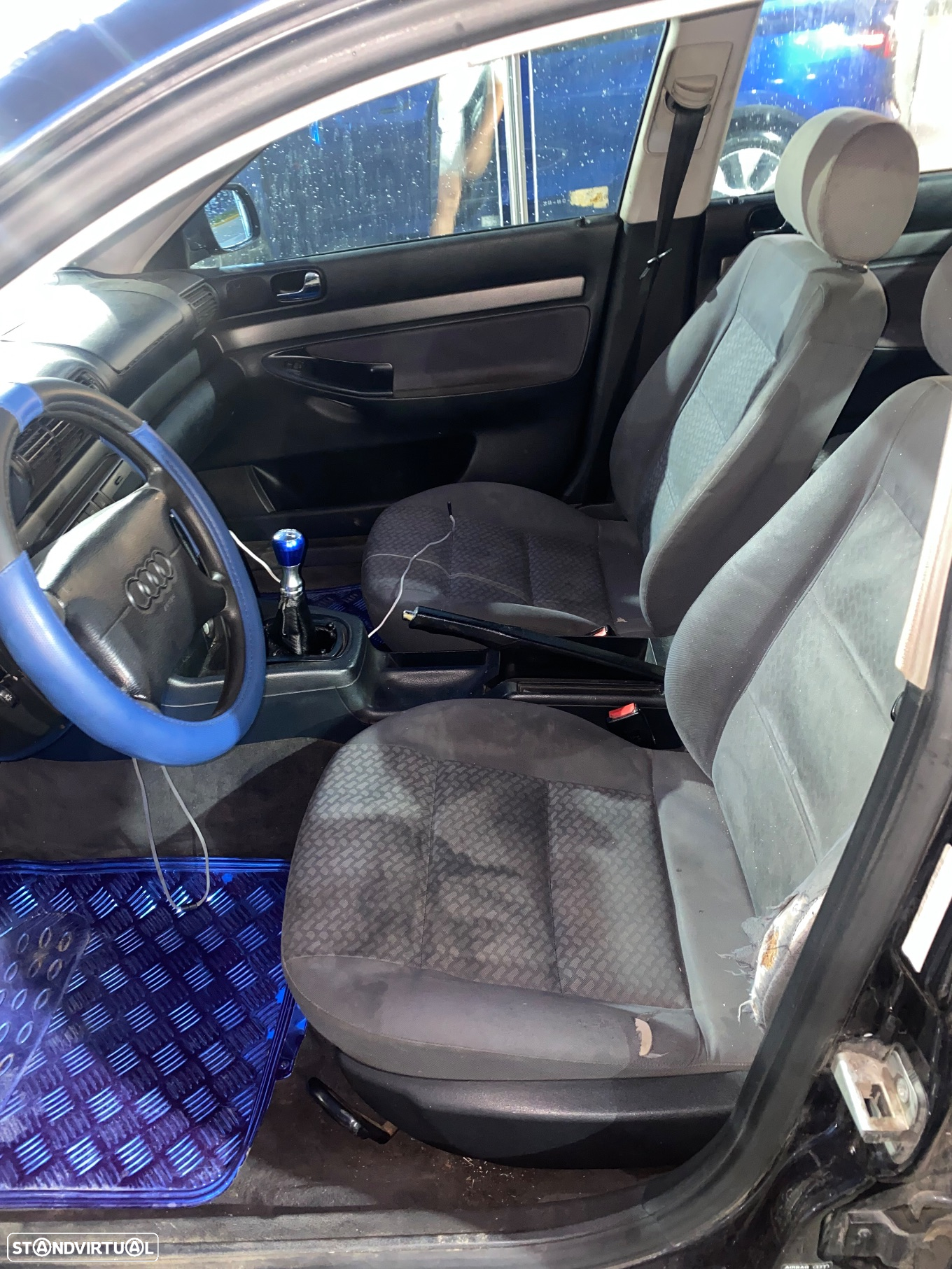 Audi A4 1.6 Attraction - 6