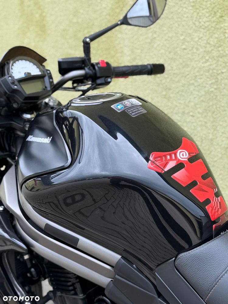 Kawasaki ER - 33
