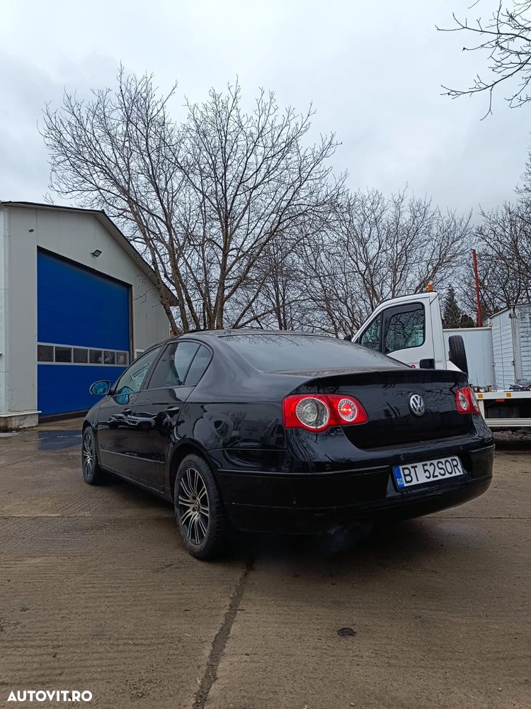 Volkswagen Passat 2.0 TDI Highline DPF 4Motion - 3