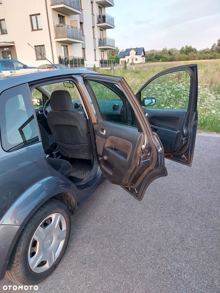 Ford Fiesta 1.4 Ghia - 5