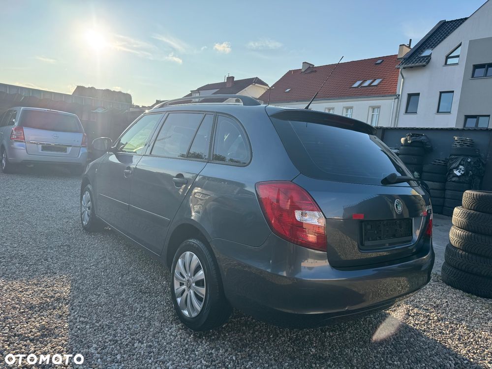 Skoda Fabia 1.2 HTP Ambiente - 8