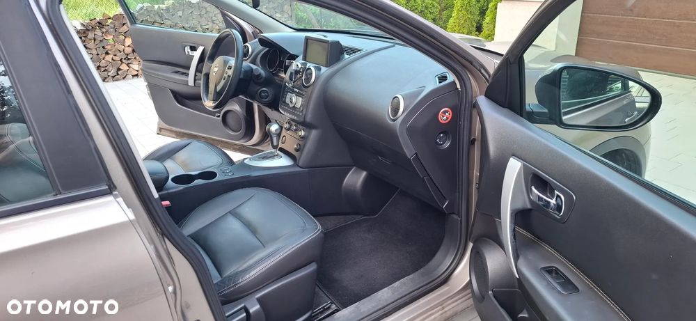 Nissan Qashqai 2.0 Tekna CVT - 14