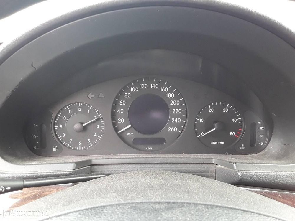 QUADRANTE MERCEDES-BENZ CLASE E BM 211 BERLINA - 1