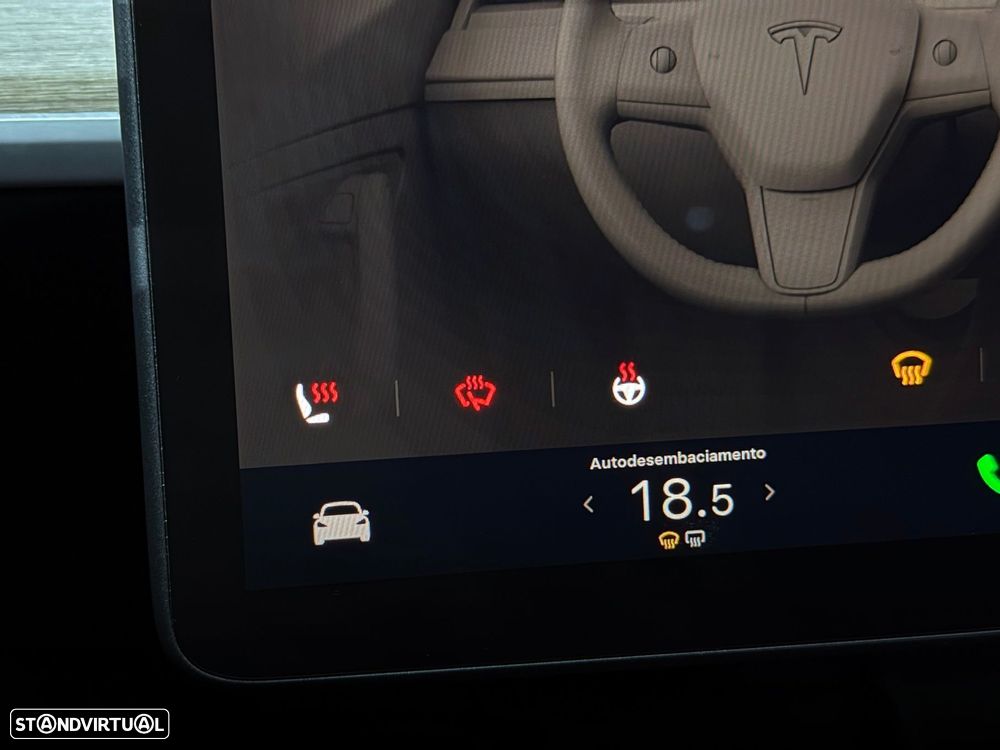 Tesla Model Y Standard - 24