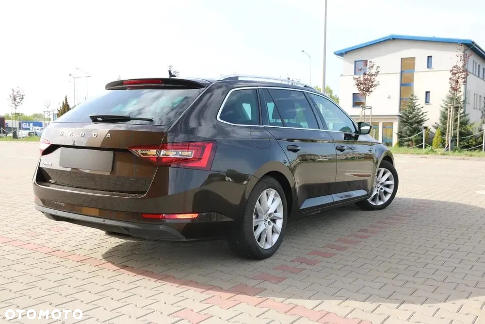 Skoda Superb 1.8 TSI Ambition - 4
