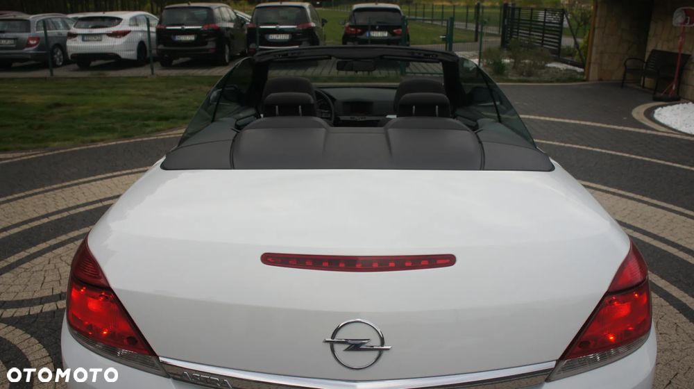 Opel Astra 1.8 Edition - 9
