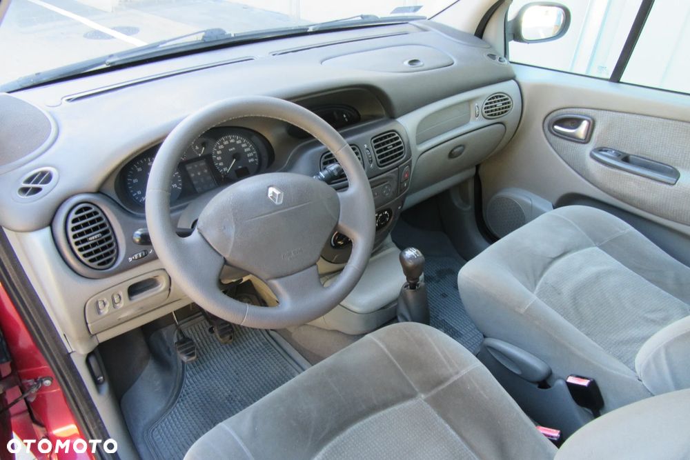 Renault Scenic - 4