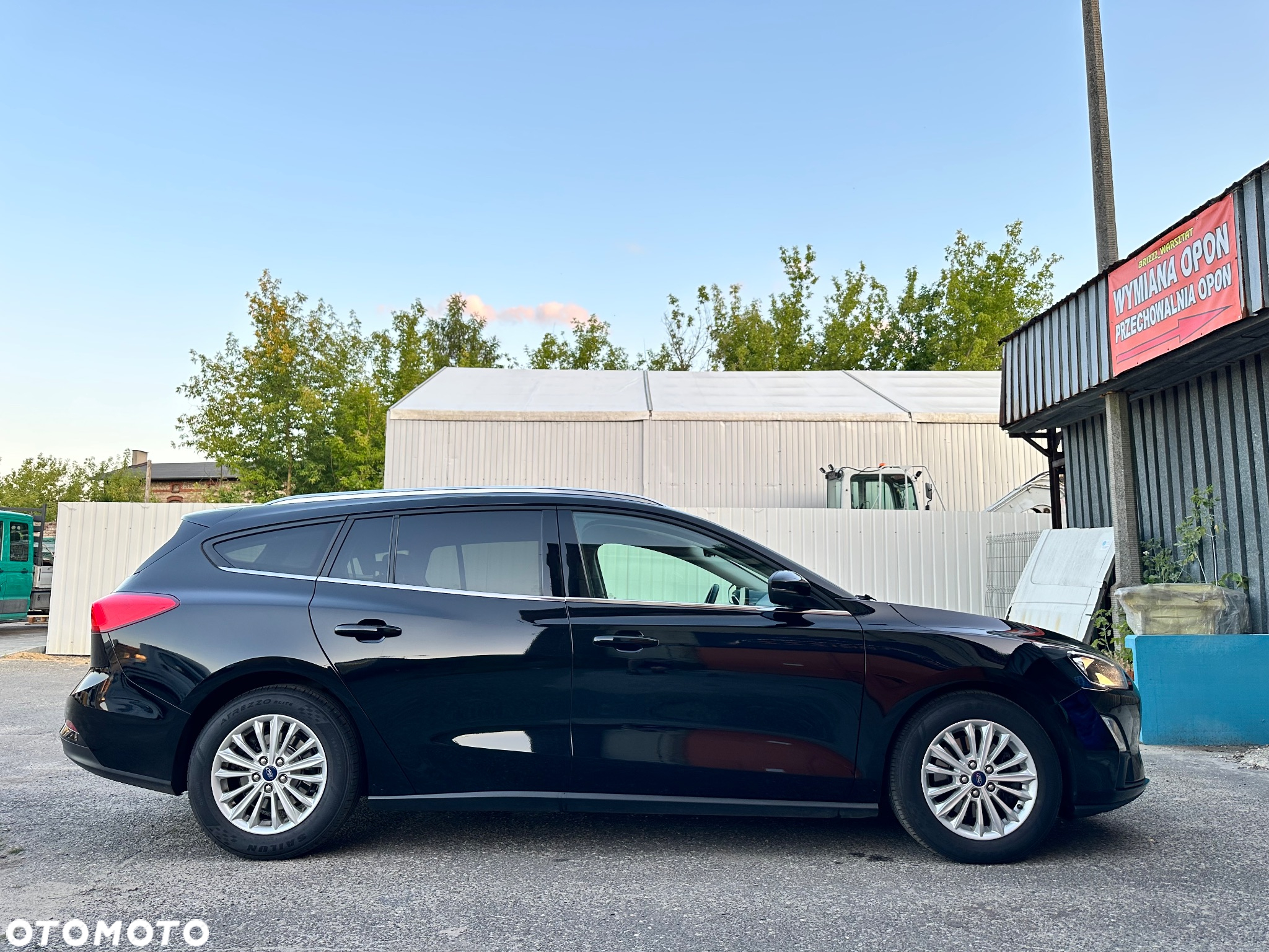 Ford Focus Turnier 1.5 EcoBlue Start-Stopp-System TITANIUM DESIGN - 22