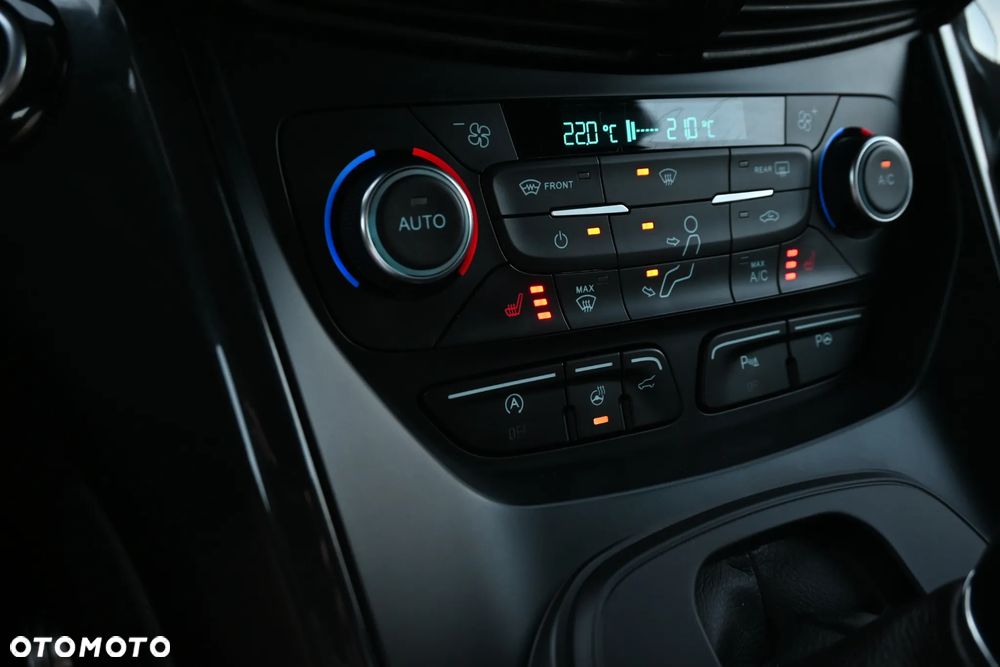 Ford Kuga 2.0 TDCi AWD ST-Line - 40
