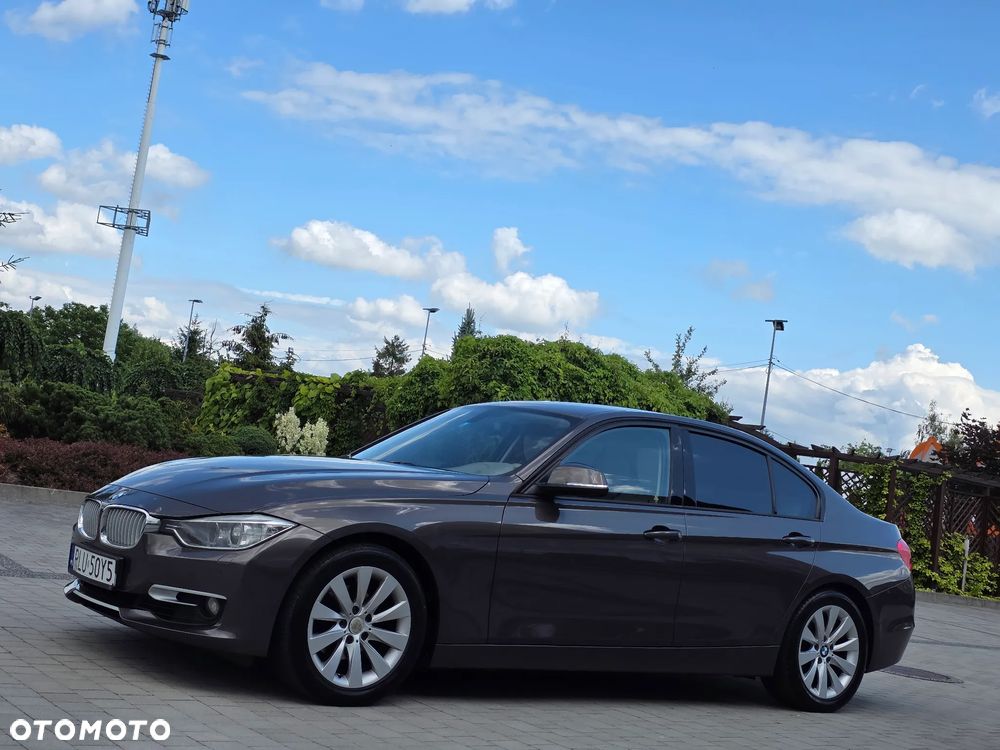 BMW Seria 3 320i Modern Line - 15
