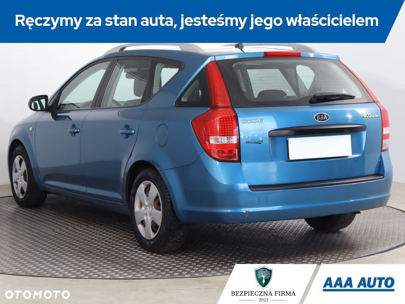 Kia Ceed - 5