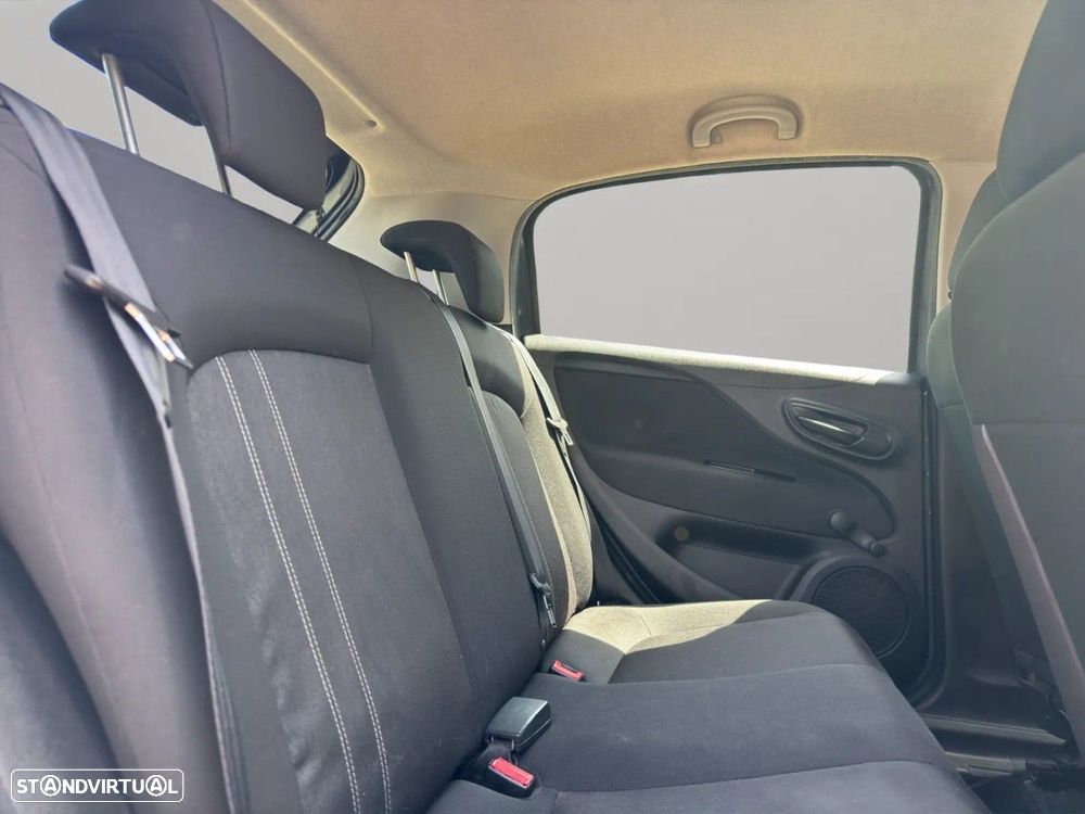 Fiat Punto 1.2 Lounge S&S - 15