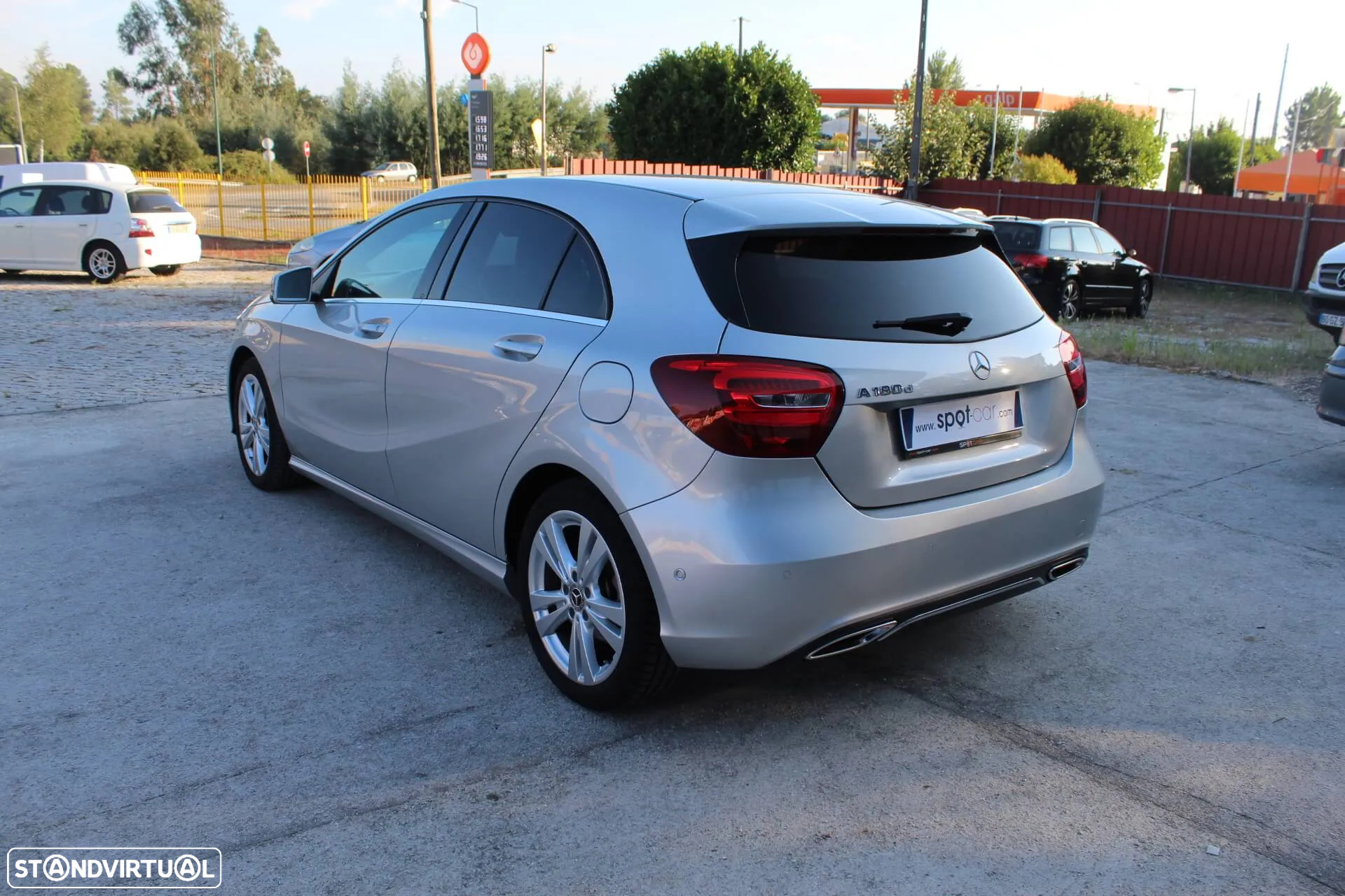 Mercedes-Benz A 180 d Urban - 4