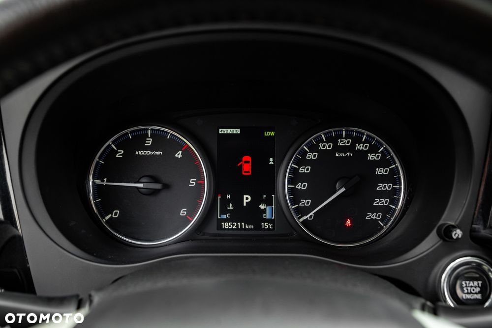Mitsubishi Outlander 2.2 DI-D 4WD Automatik Invite - 30
