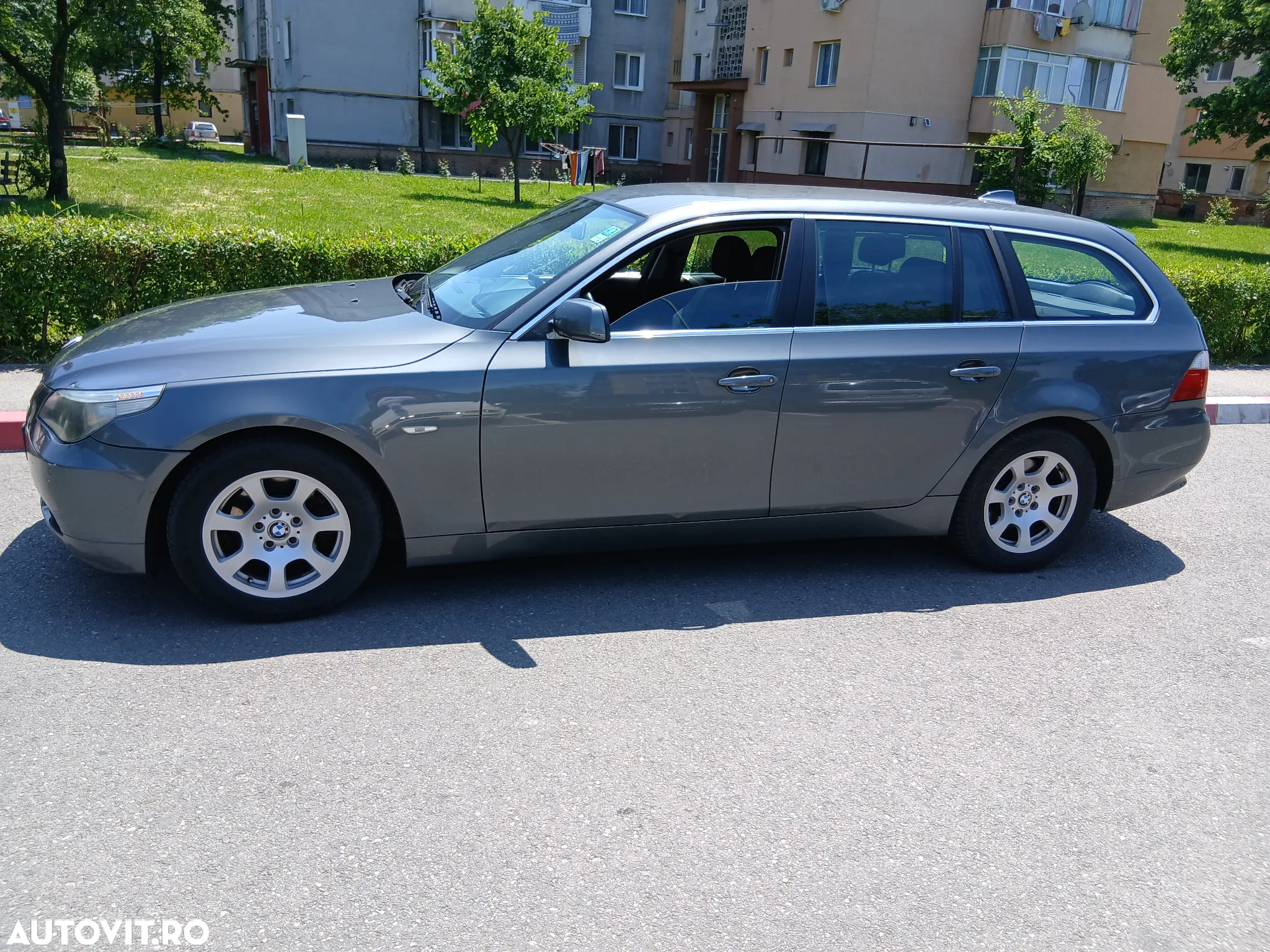 BMW Seria 5 525d Touring Aut. - 5