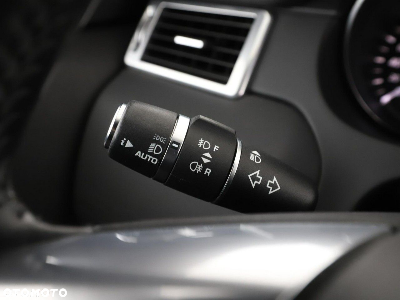 Land Rover Discovery Sport - 29