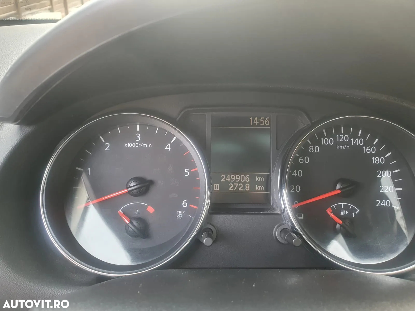 Nissan Qashqai 2.0 dCi DPF 4x4 tekna - 13