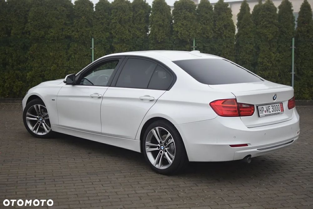 BMW Seria 3 318d DPF Edition Sport - 5