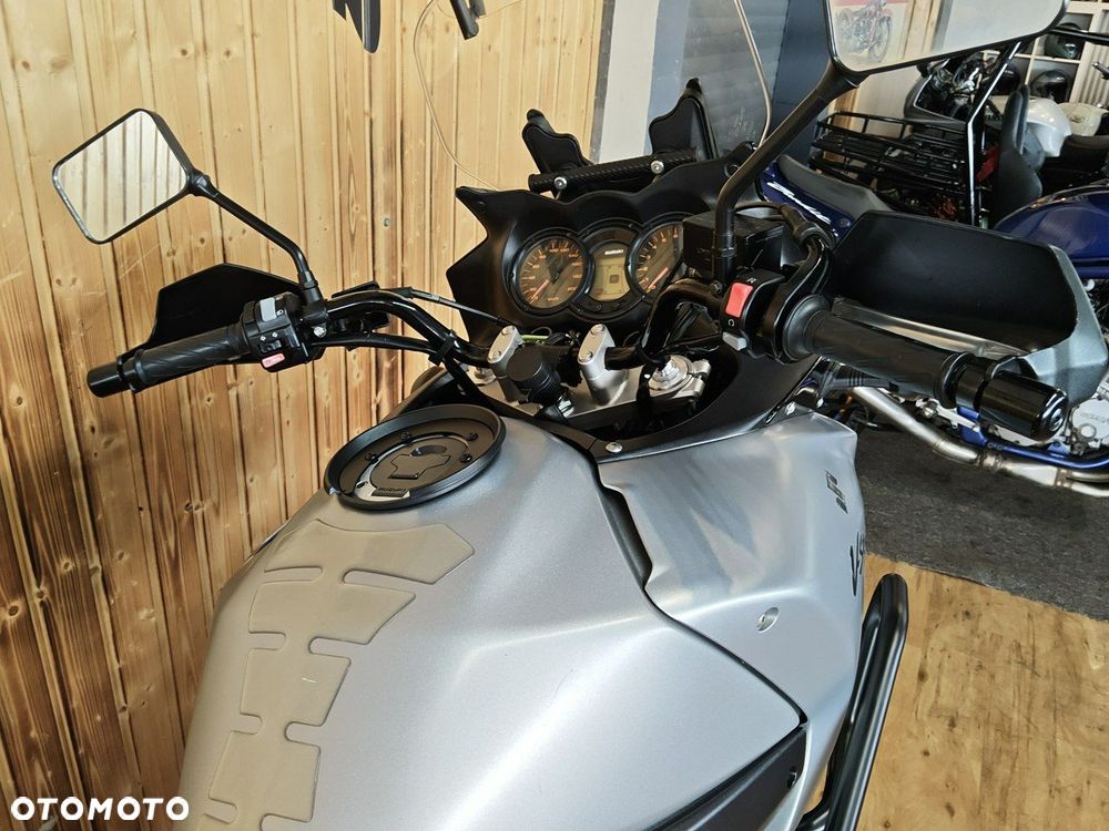 Suzuki DL - 12