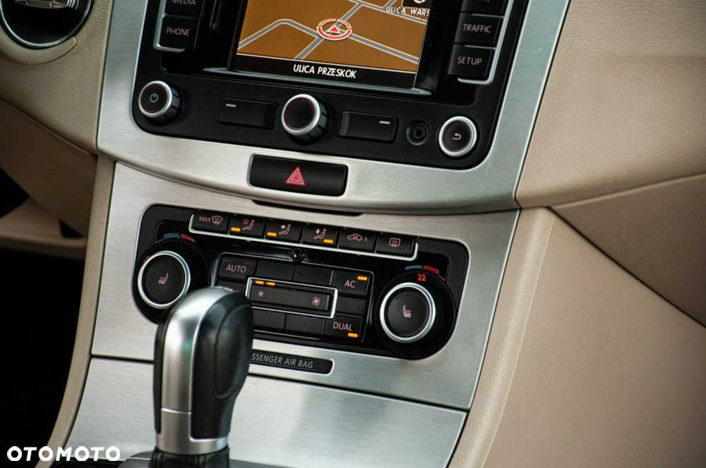 Volkswagen Passat CC - 35