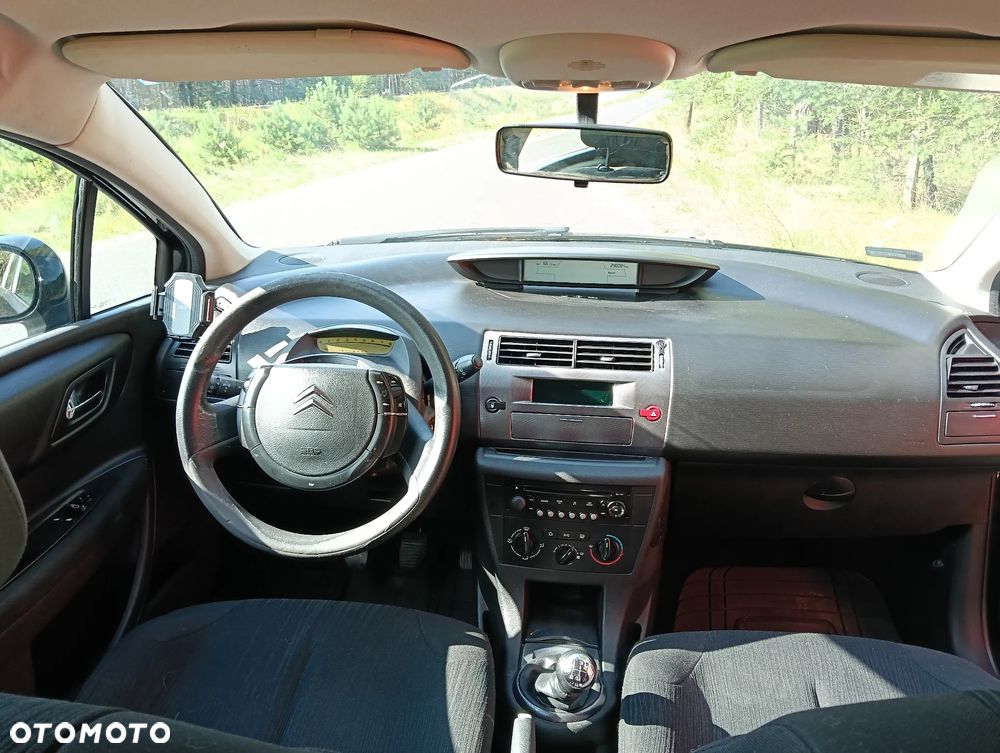 Citroën C4 1.4 16V X - 3