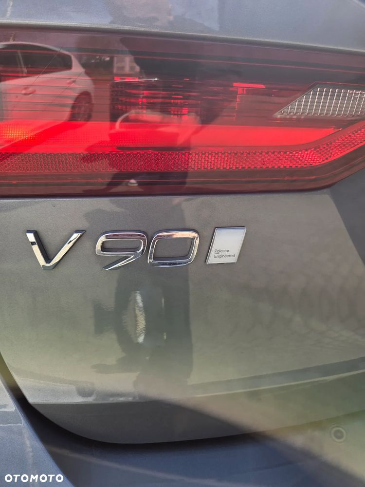 Volvo V90 Cross Country - 2